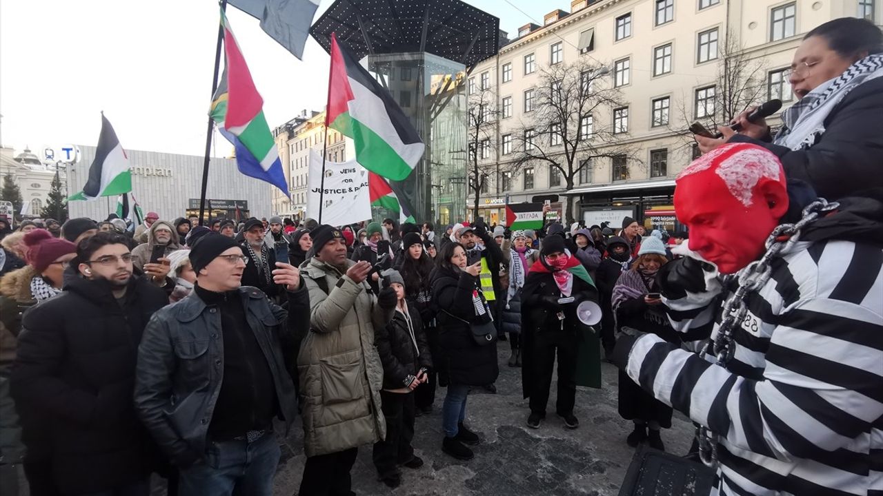 İsveçli Akademisyenden Netanyahu'nun Yakalanması İçin Hükümete Çağrı