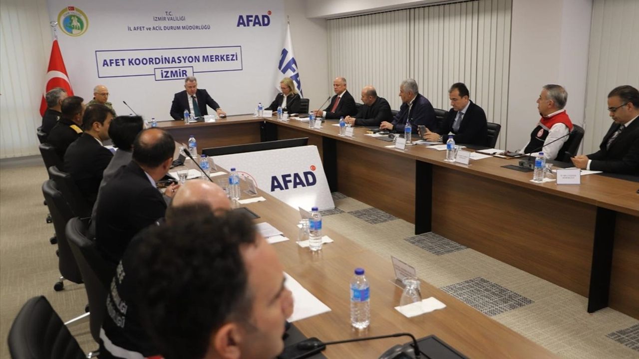 İzmir'de 2024 Tatbikatı Gerçekleştirildi