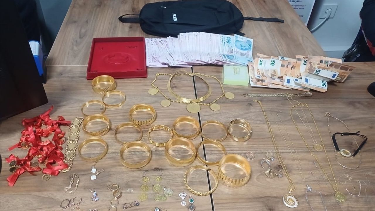 İzmir'de Dolandırıcılık İddiasıyla Yakalanan Şüpheli Tutuklandı