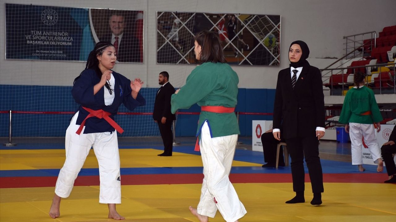 Karaman'da Büyükler Takım Kuraş Türkiye Şampiyonası Heyecanı Başladı