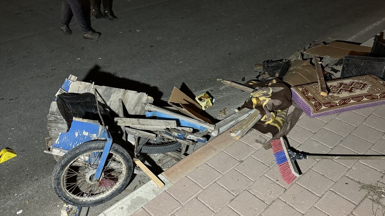 Karaman'da Kağıt Toplayıcısına Çarpan Otomobilin Sürücüsü Tutuklandı