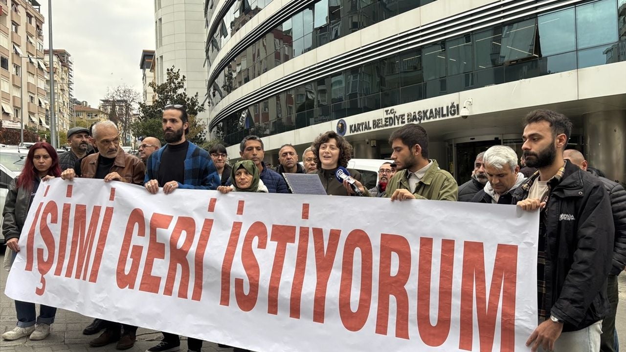 Kartal Belediyesinden İstifa Eden Kadın İşçinin Protestosu