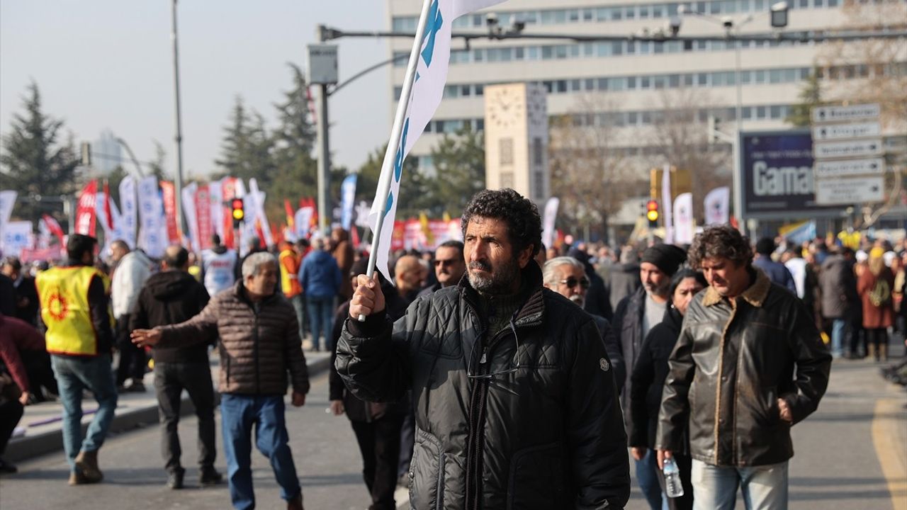 KESK, 2025 Yılı Bütçe Teklifini Protesto Etti