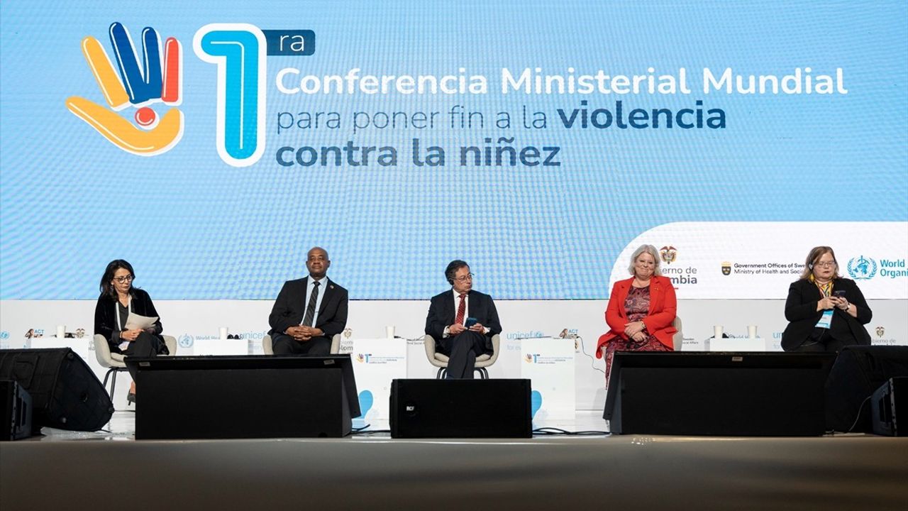 Kolombiya Cumhurbaşkanı Petro, Çocuklara Yönelik Şiddetin Sonlandırılması İçin Uluslararası Dayanışma Çağrısı Yaptı