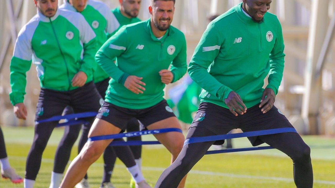Konyaspor Göztepe Maçı İçin Hazırlıklarına Devam Ediyor