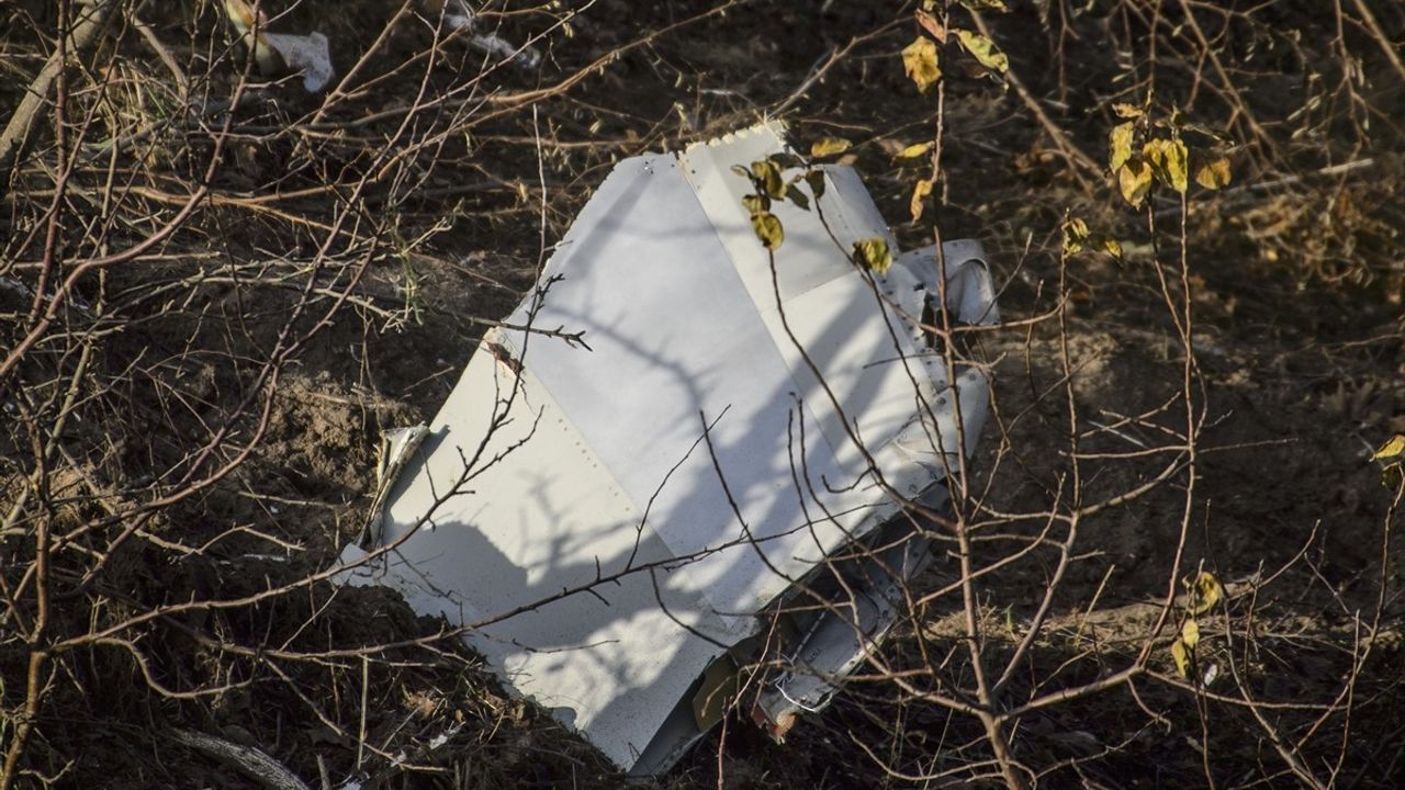 Litvanya'da Kargo Uçağı D düştü: 1 Ölü, 4 Yaralı