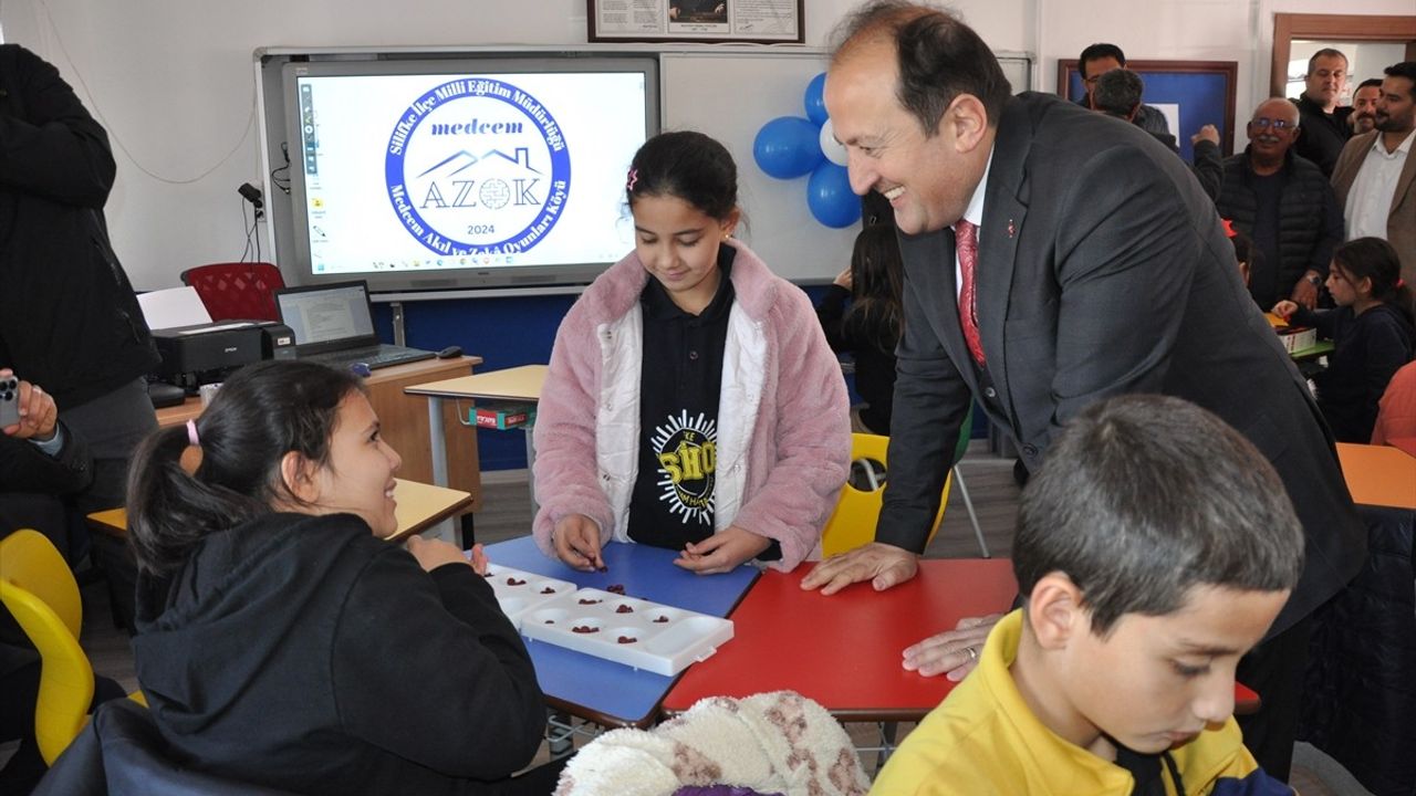 Mersin'de Atıl Okul Restorasyonu ile 'Akıl ve Zeka Oyunları Köyü' Açıldı