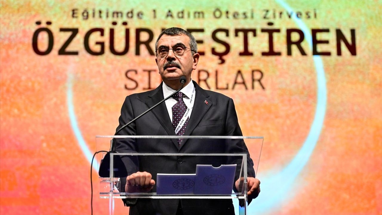 Milli Eğitim Bakanı Tekin: Eğitimde Dijital Okuryazarlık ve Eleştirel Düşünce Önemli Unsurlar