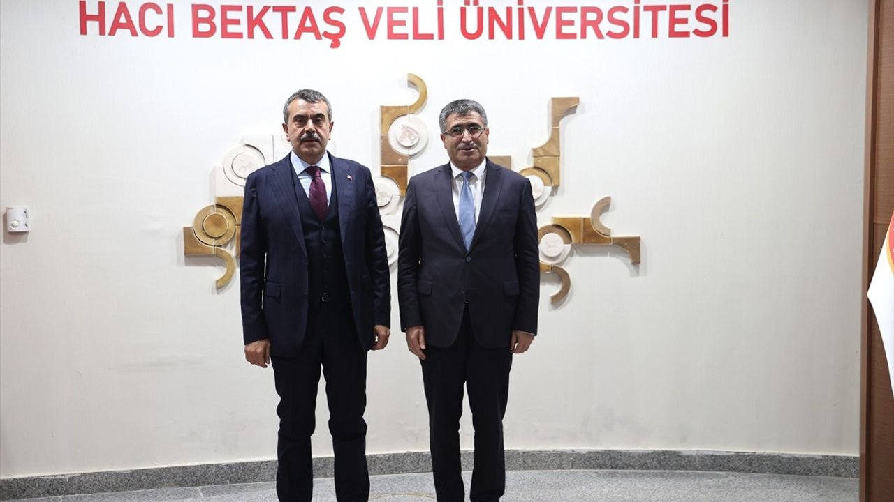 Milli Eğitim Bakanı Yusuf Tekin Nevşehir'de temaslarda bulundu