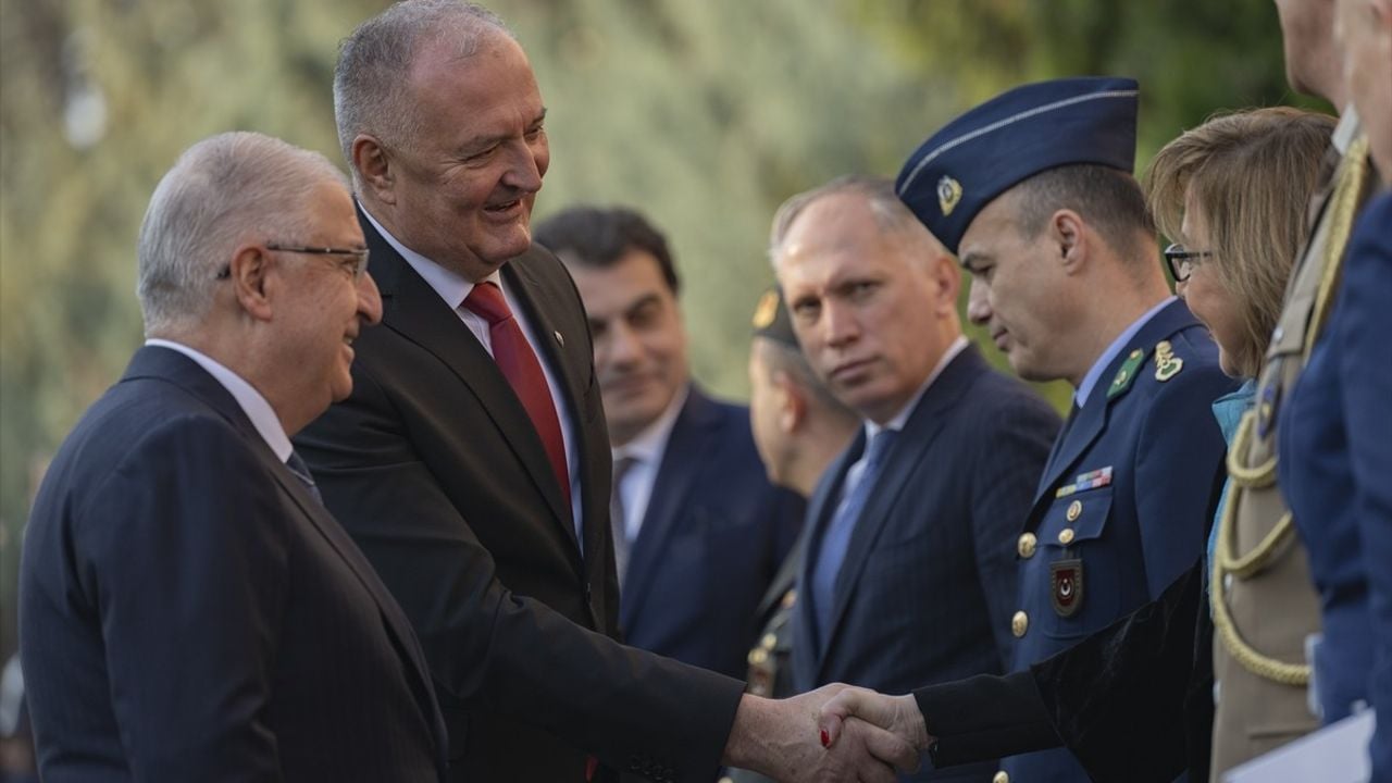 Milli Savunma Bakanı Güler, Bosna Hersek Savunma Bakanı Helez ile Görüştü