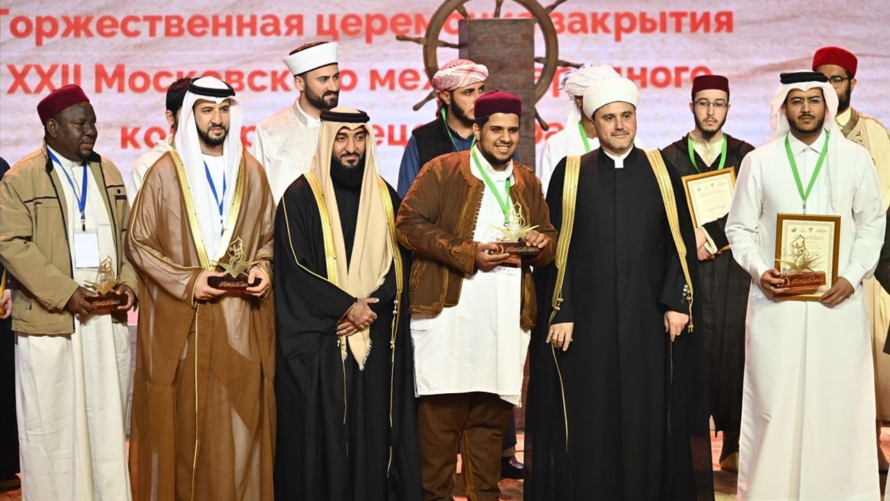 Moskova'da Kur'an-ı Kerim Güzel Okuma Yarışması Sonuçlandı: Libyalı Şampiyon