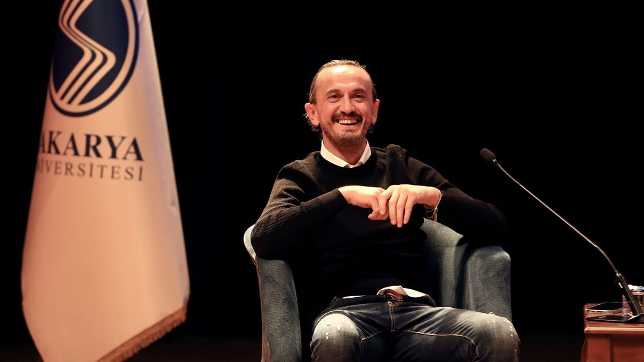 Sakarya Üniversitesi'nde Sporun İkonları Öğrencilerle Buluştu