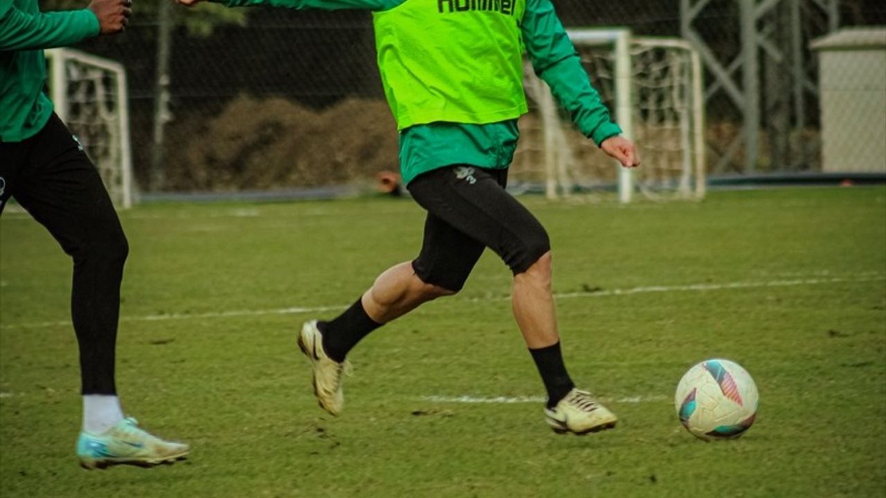 Sakaryaspor, Kocaelispor Maçına Hazırlıklarını Sürdürüyor