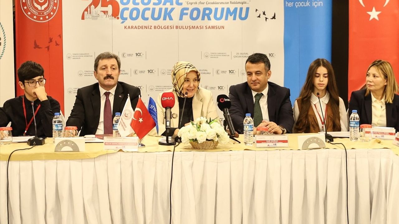 Samsun'da 25. Ulusal Çocuk Forumu Çeyrek Asır Çocuk Buluşmaları Başladı