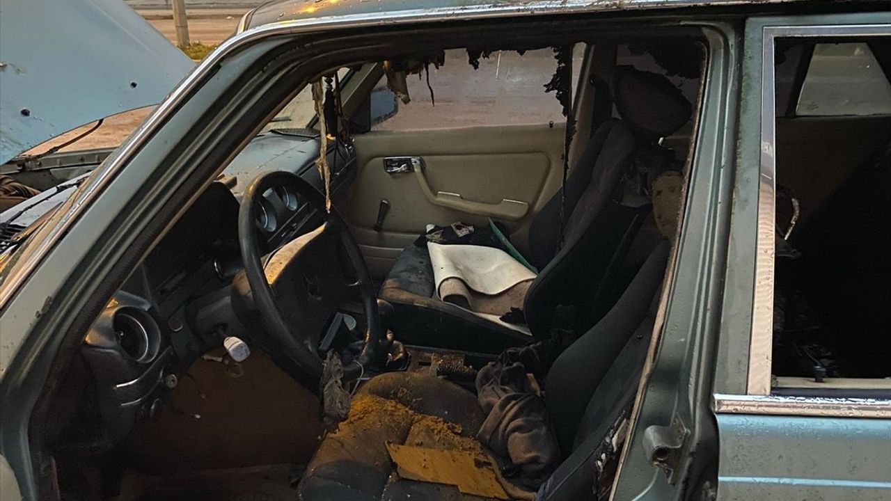 Samsun'da İki Kez Otomobilini Yakan Kişi Gözaltına Alındı