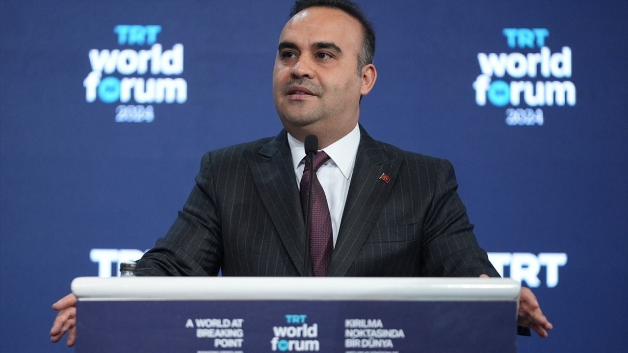 Sanayi ve Teknoloji Bakanı Kacır, TRT World Forum 2024'te Yapay Zeka Üzerine Konuştu