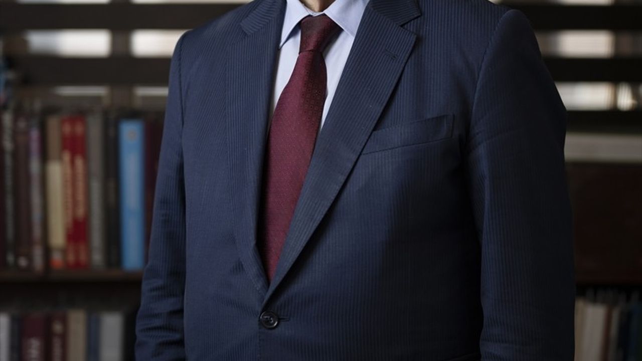 Şerafettin Yılmaz: 'Türk Milletine Kendimi Borçlu Hissediyorum'