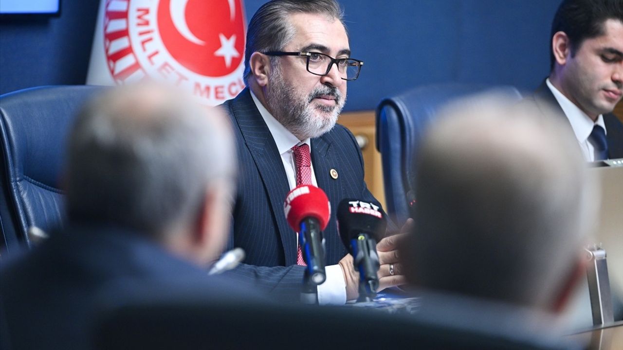 TBMM İslamofobi ve Irkçılık İnceleme Alt Komisyonu Toplandı