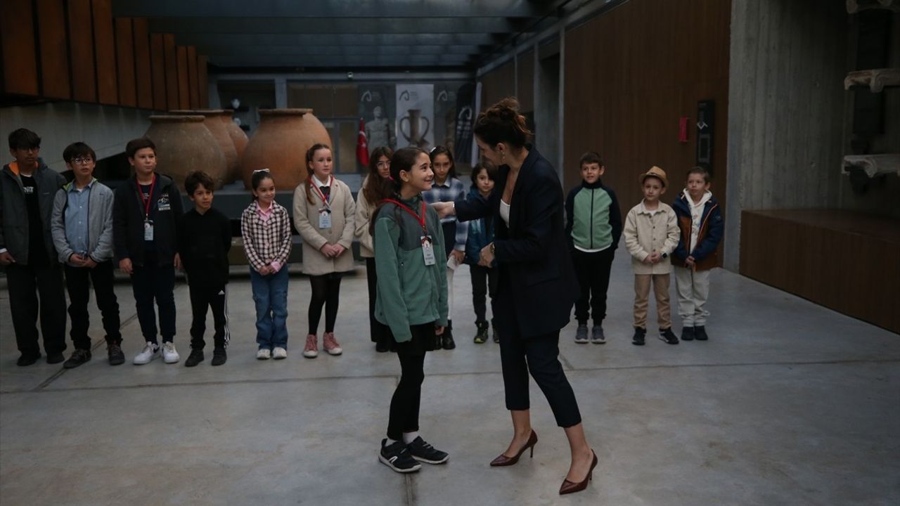 Troya Müzesi'ni Çocuklar Devraldı