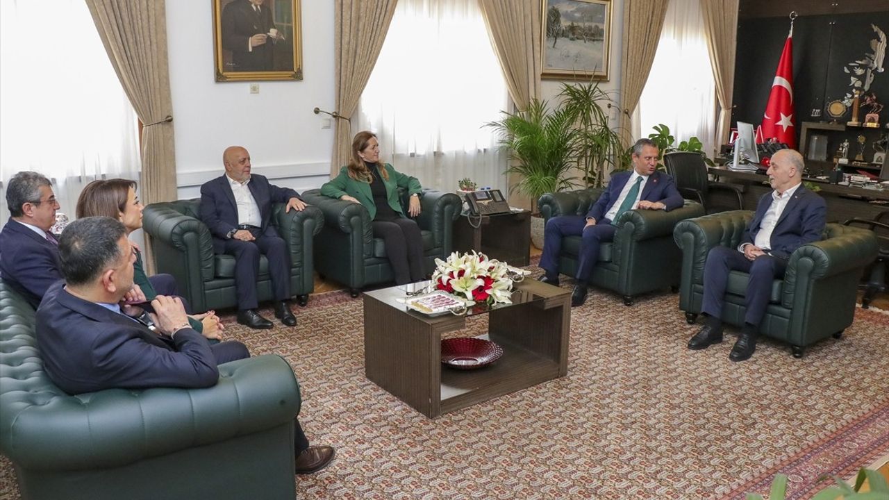 TÜRK-İŞ, HAK-İŞ ve DİSK, Meclis'te Siyasi Parti Gruplarını Ziyaret Etti