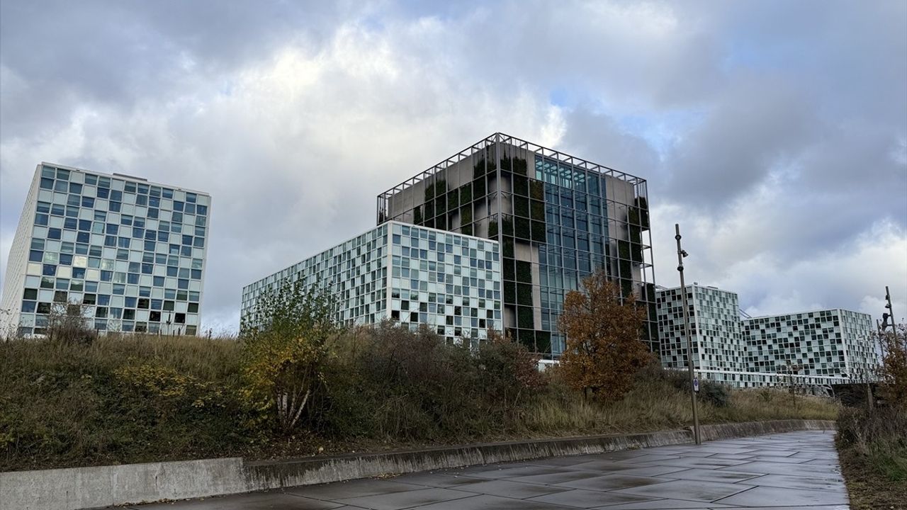 UCM Başsavcısı Han, Myanmar Genelkurmay Başkanı Min için Tutuklama Emri Talep Etti