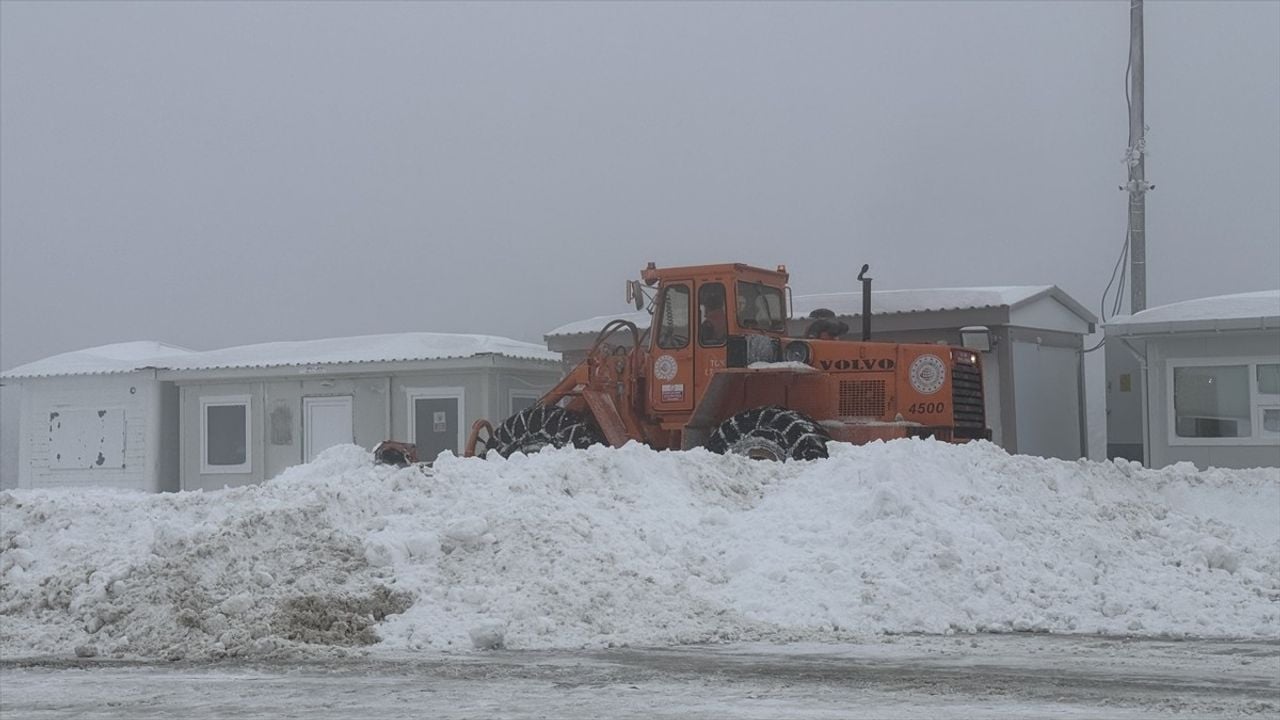 Uludağ'da Kar Kalınlığı 53 Santimetreye Ulaştı