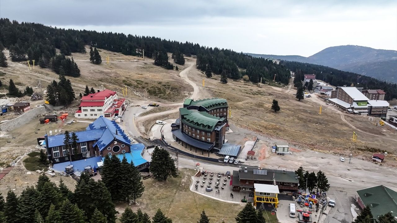 Uludağ'da Kayak Sezonuna Hazır Olunuyor