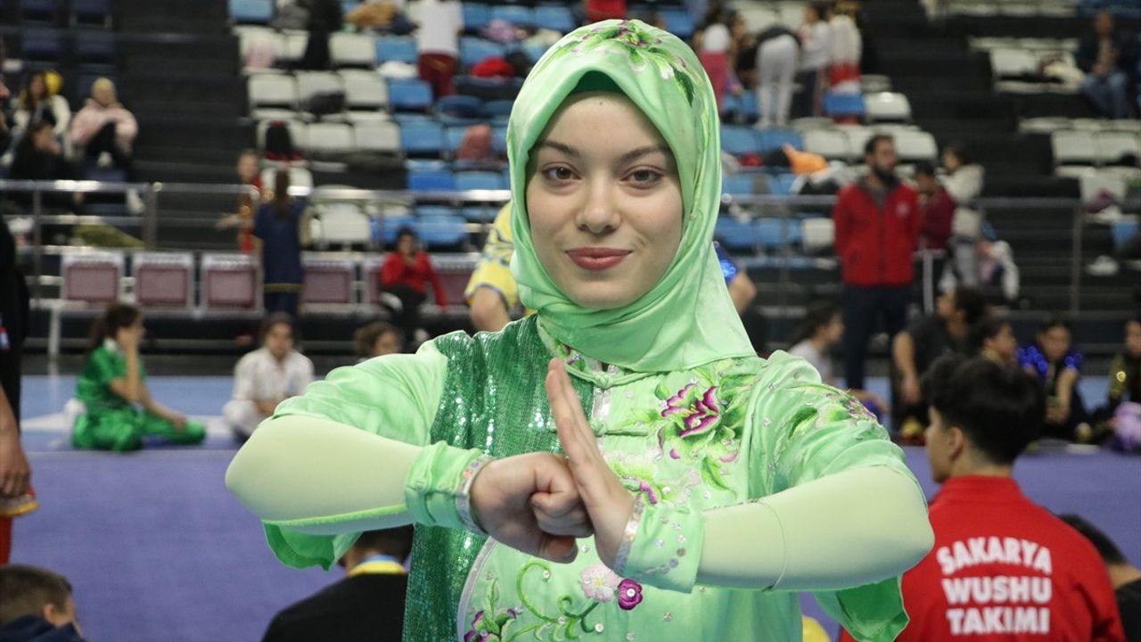 Wushu'da Şampiyon Elif Akyüz: Başarılarına Yeni Madalyalar Eklemek İçin Mücadele Ediyor