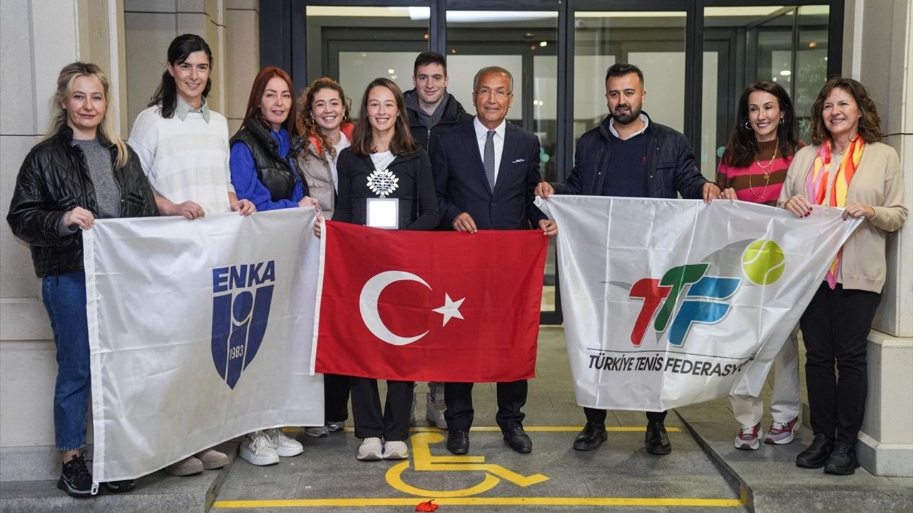 Zeynep Sönmez, Merida Açık'taki Şampiyonluğuyla Yurda Döndü