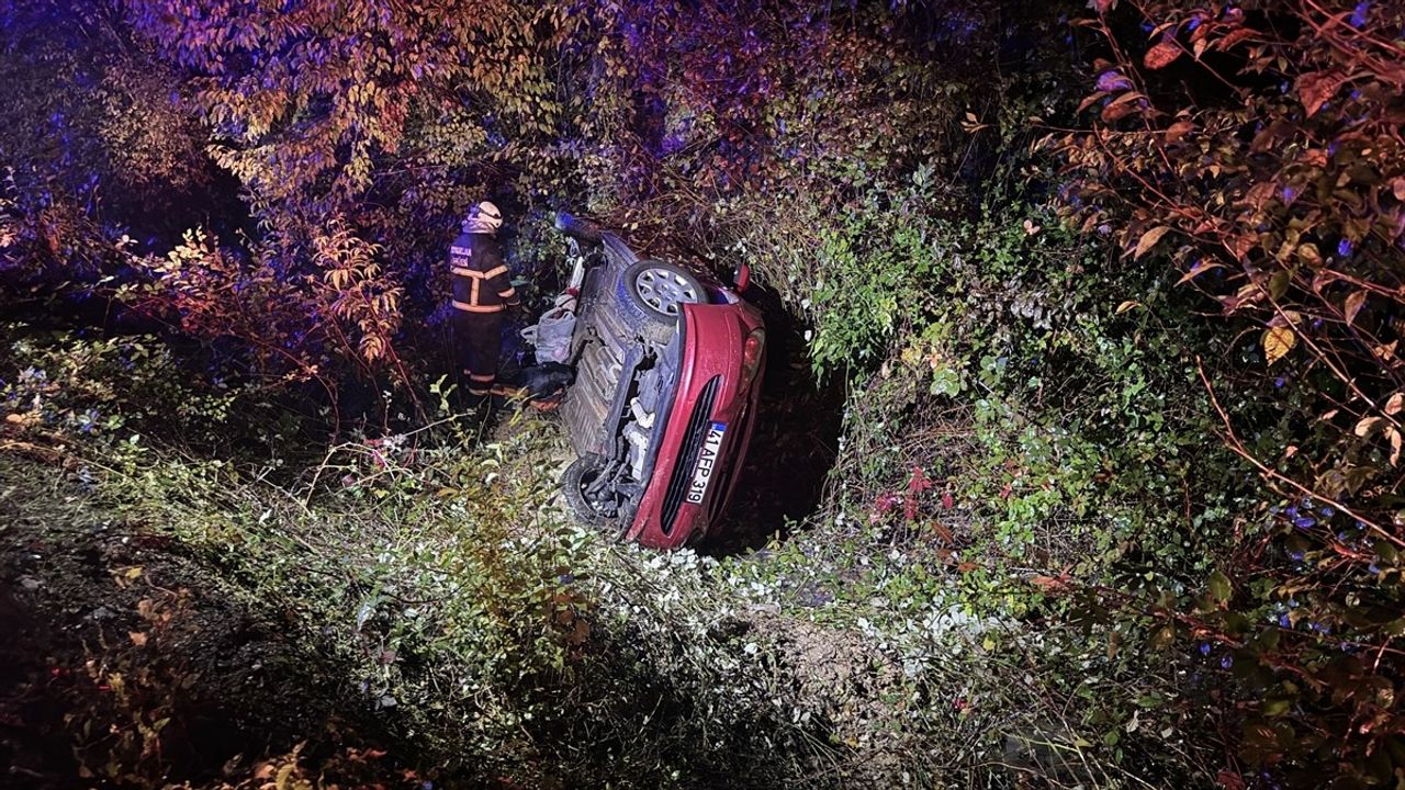 Zonguldak’ta Otomobil Su Kanalına Devrildi: 4 Yaralı