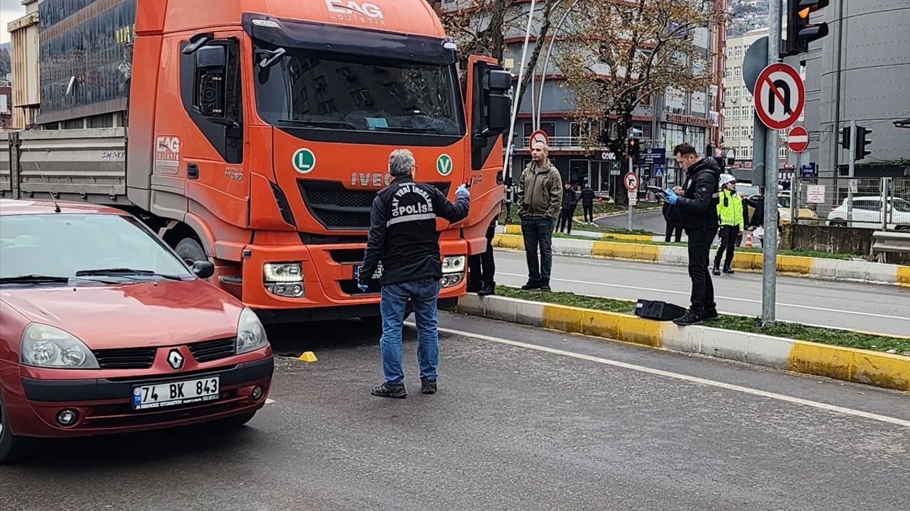 Zonguldak'ta Tır Çarpması: 65 Yaşındaki Adam Ağır Yaralandı