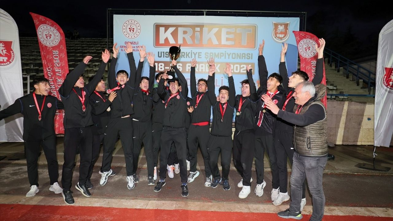 19 Yaş Altı Kriket Türkiye Şampiyonası Denizli'de Gerçekleştirildi