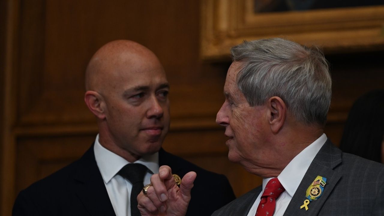 ABD Kongre Üyelerinden Suriye'ye Yaptırımların Askıya Alınması Çağrısı