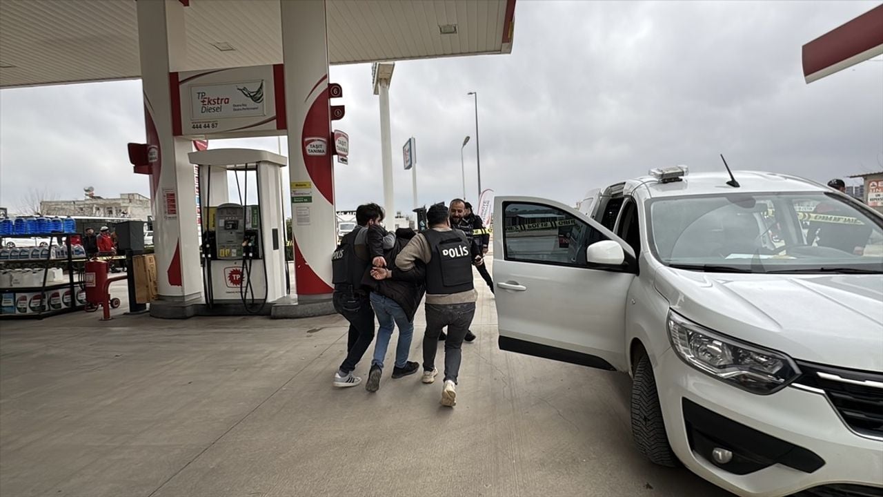 Adıyaman'da Petrol İstasyonunda Rehine Kurtarma Tatbikatı Yapıldı