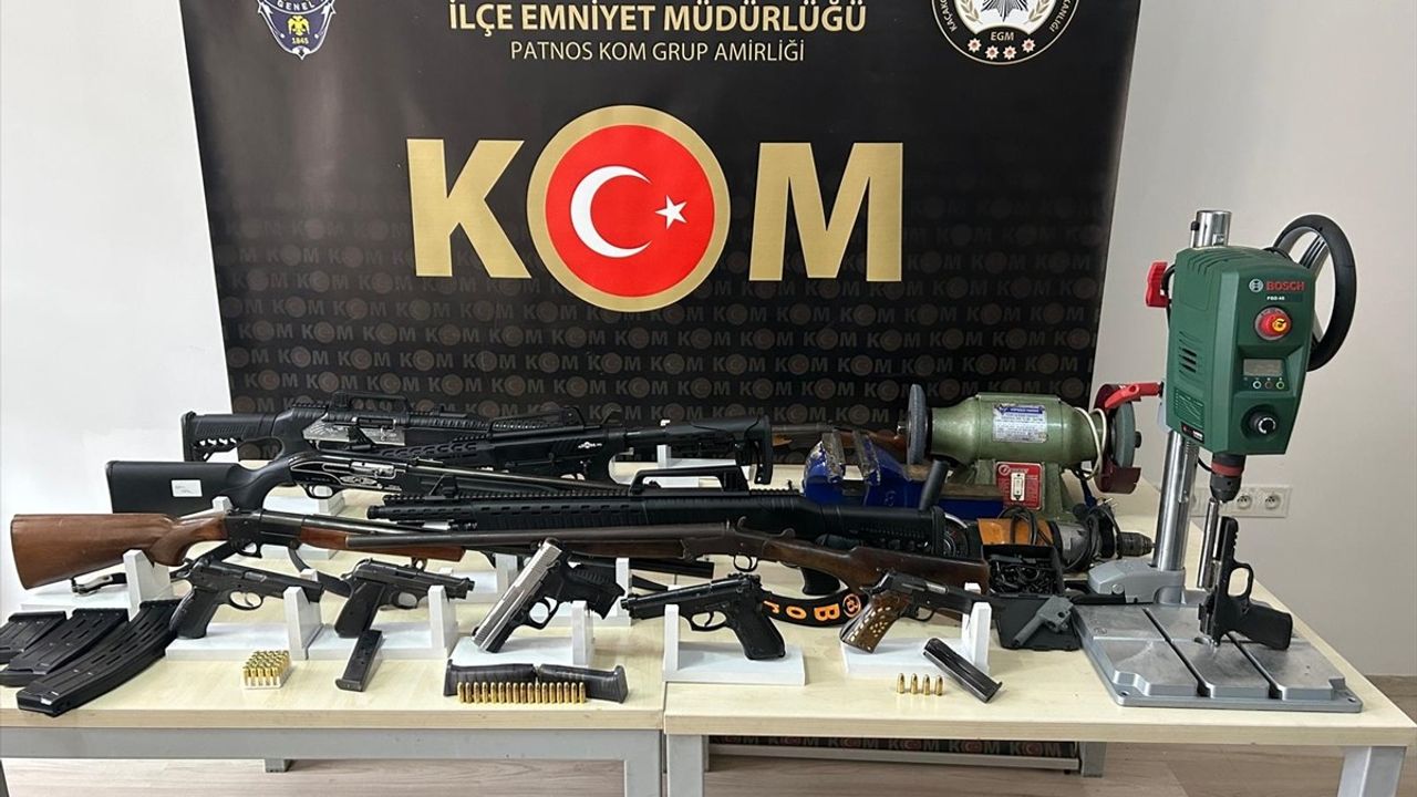Ağrı'da Ruhsatsız Silah Ticareti Operasyonu: 16 Şüpheli Gözaltında