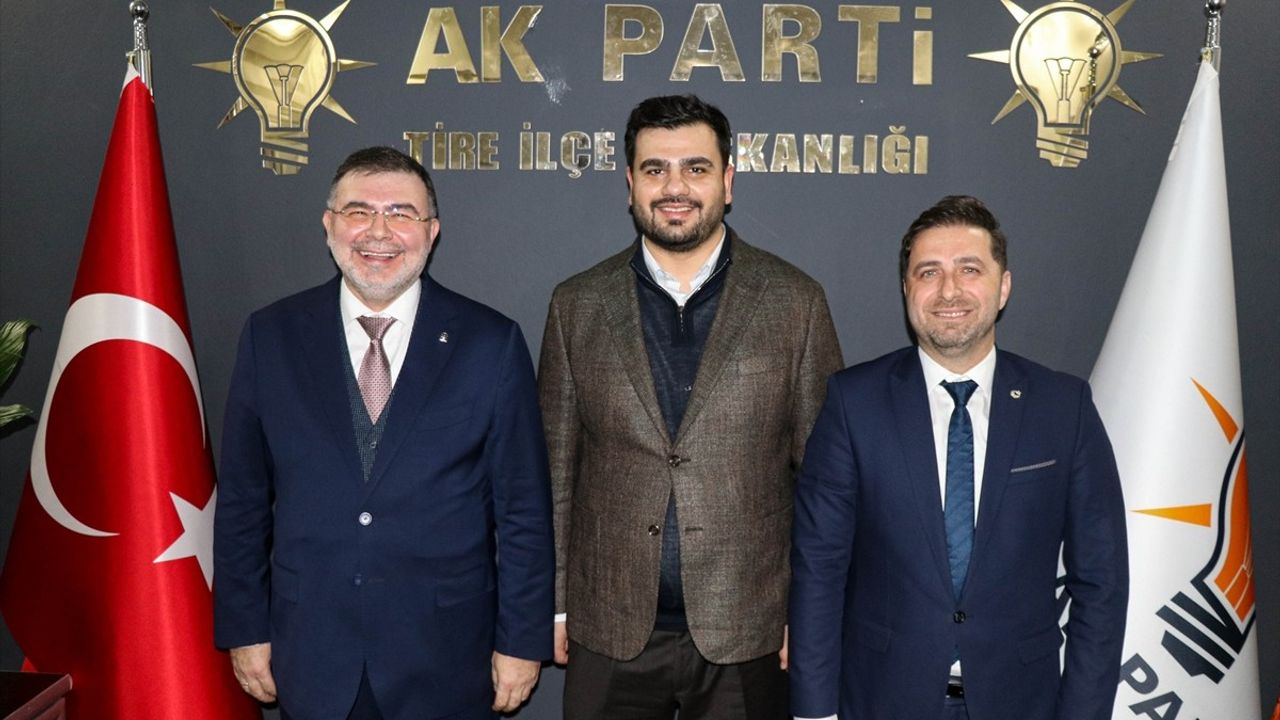 AK Parti'li Eyyüp Kadir İnan'dan İzmir Büyükşehir Belediyesi'ne Eleştiriler