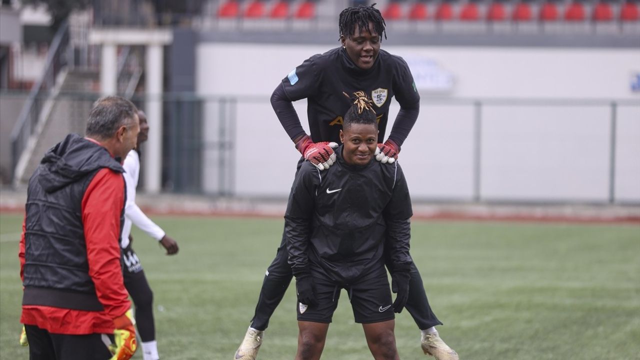 ALG Spor, İlk Yarısını Lider Tamamlamak İçin Üç Maçını Kazanmak İstiyor