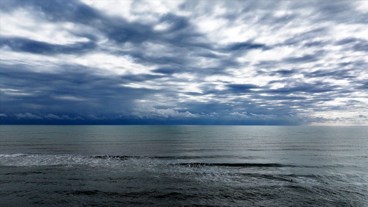 Antalya'daki Yağış Sonrası Bulutlar Dronla Görüntülendi