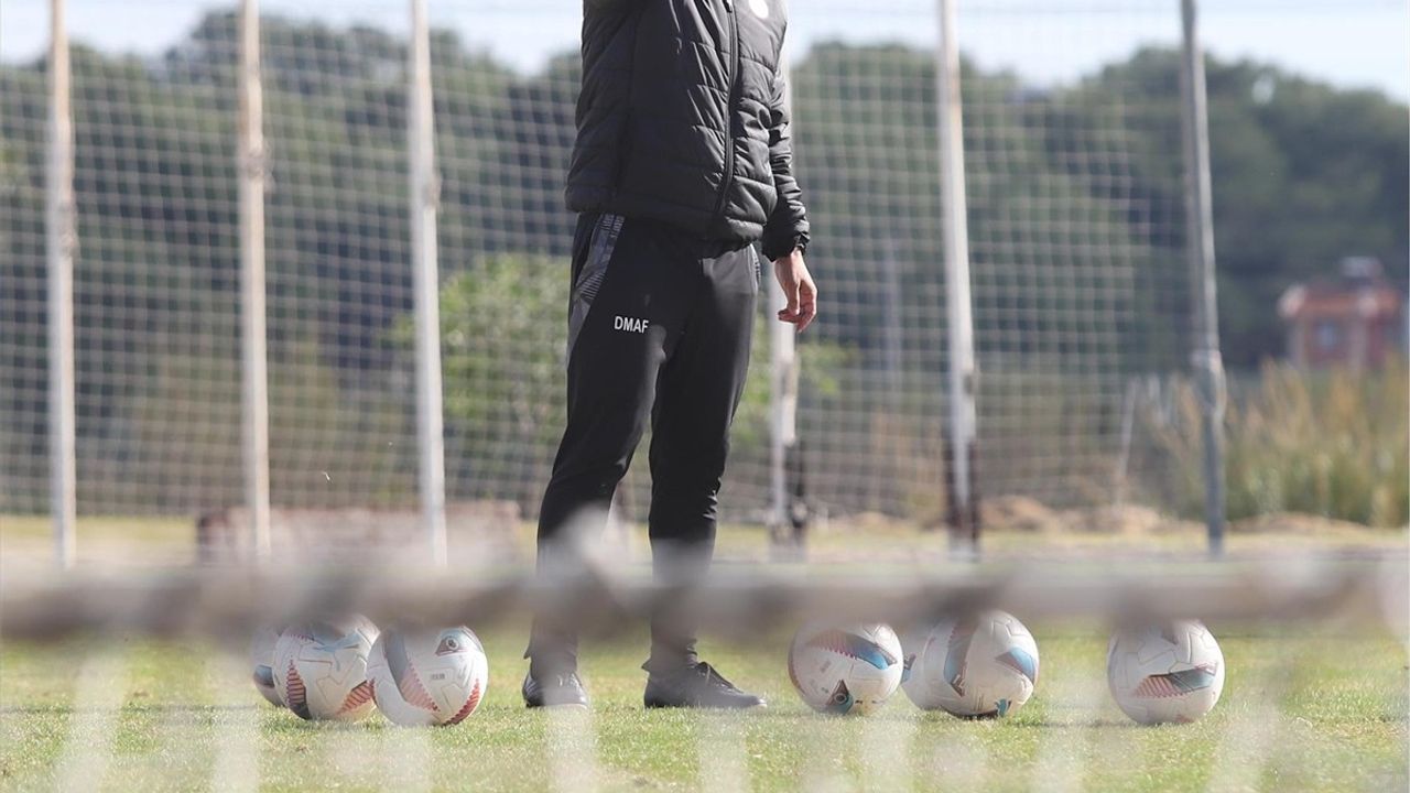 Antalyaspor, Konyaspor Maçına Hazırlıklarını Sürdürüyor