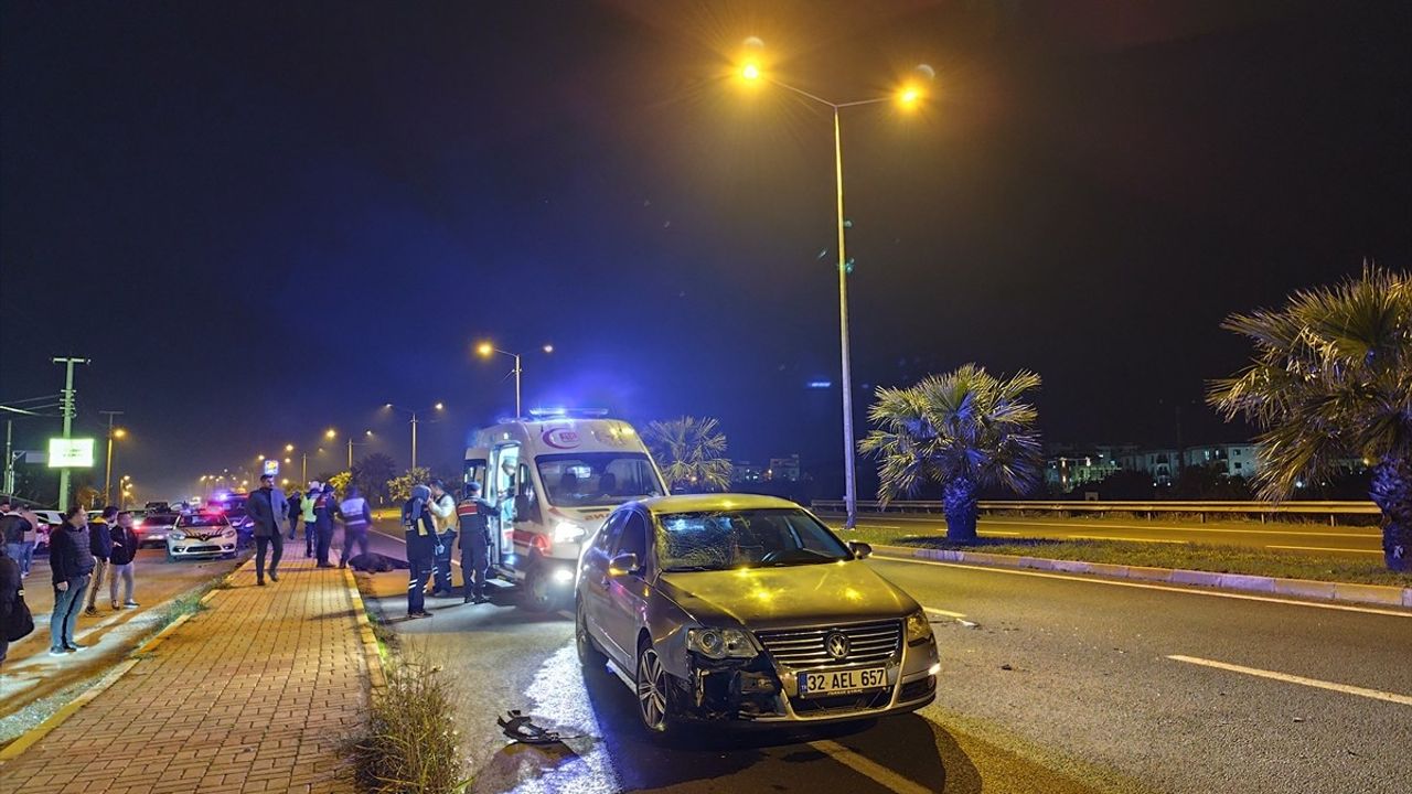 Aydın'da Otomobil Kazasında Bir Kardeş Hayatını Kaybetti, Diğeri Yaralandı