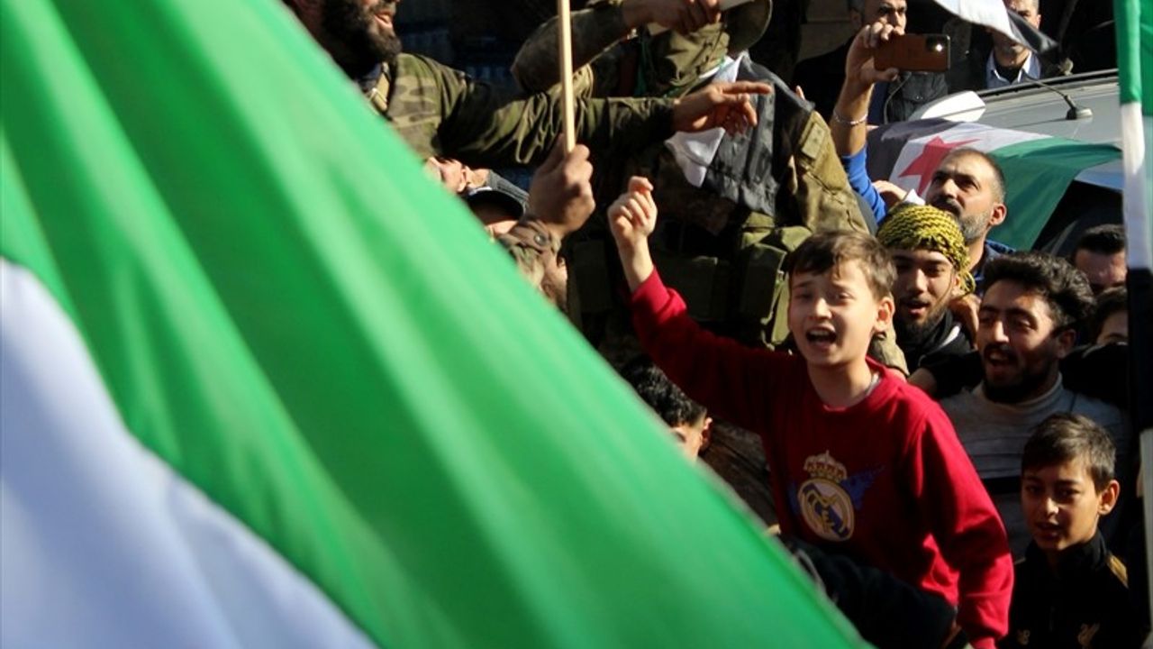 Baas Rejiminin Devrilmesinin Ardından Türkmenler İlk Cuma Namazını Kıldı