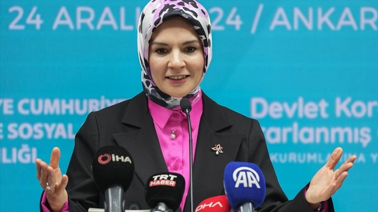 Bakan Göktaş, Devlet Korumasındaki Gençlerin Kamu Kurumlarına Atama Töreninde Konuştu