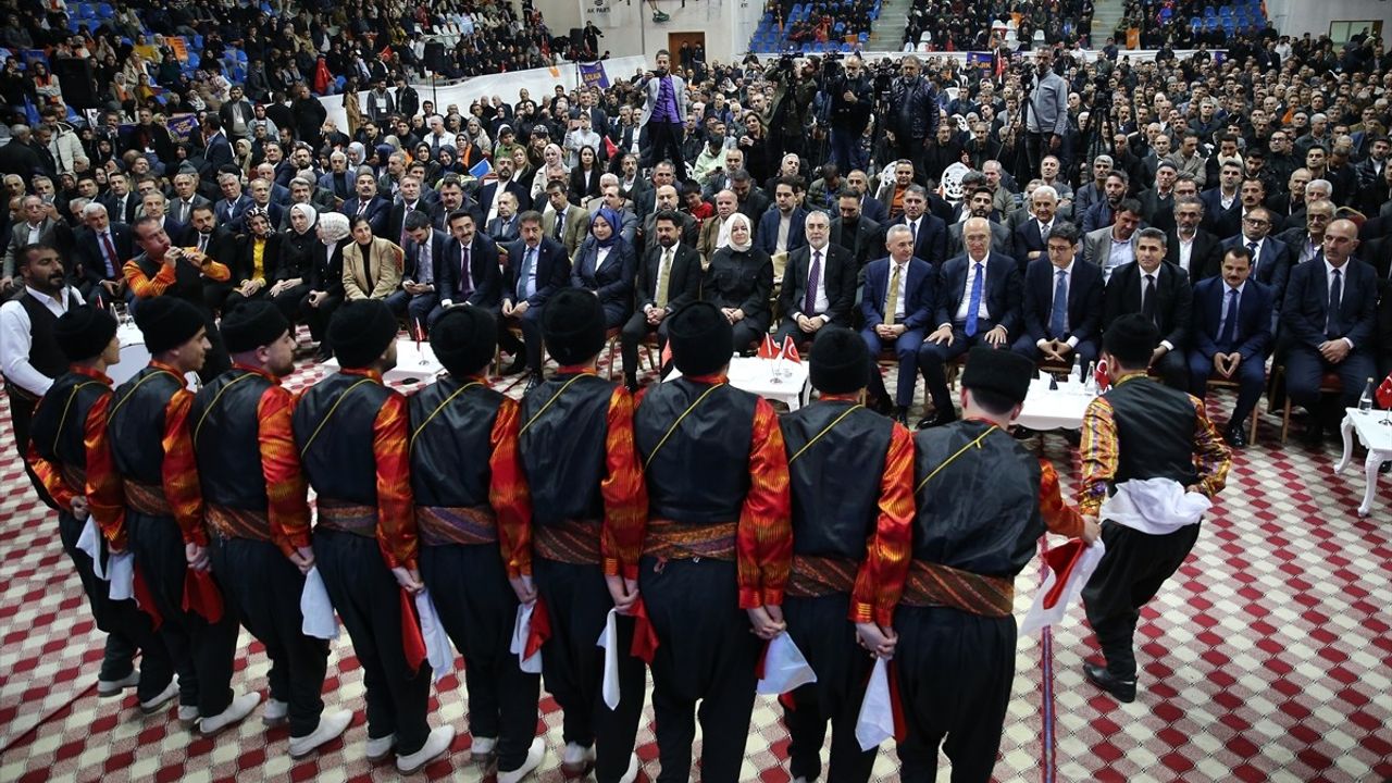 Bakan Işıkhan: AK Parti Kongreleri Her Zaman Güçlenme Dönemidir