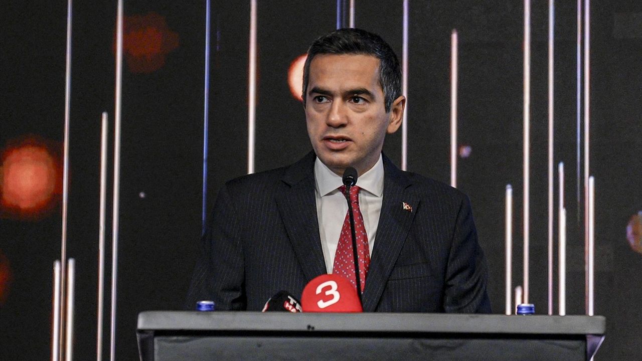 Bakan Işıkhan'dan Asgari Ücret Açıklaması: Denge ve Refah Vurgusu