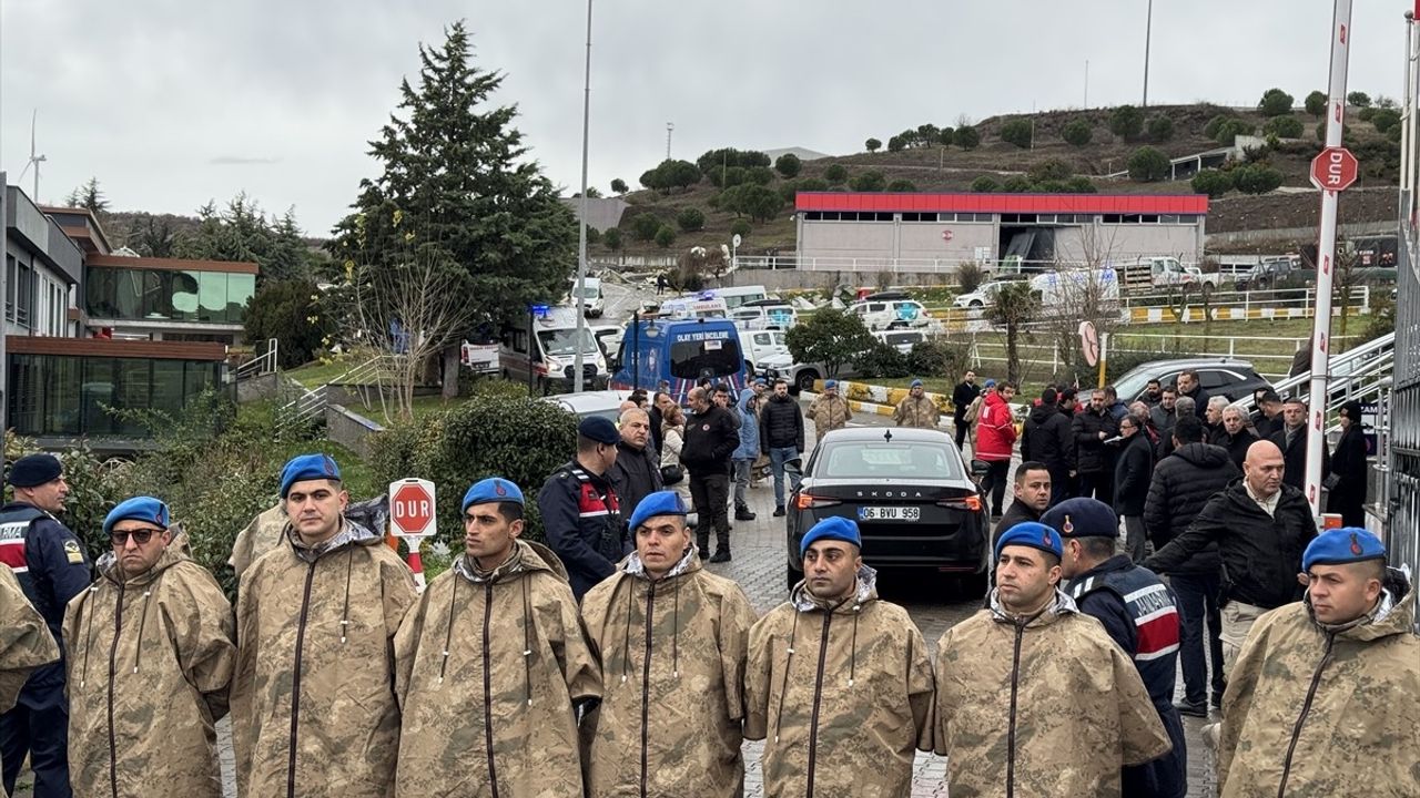 Balıkesir'deki Mühimmat Fabrikasında Patlama: 12 Ölü, 5 Yaralı