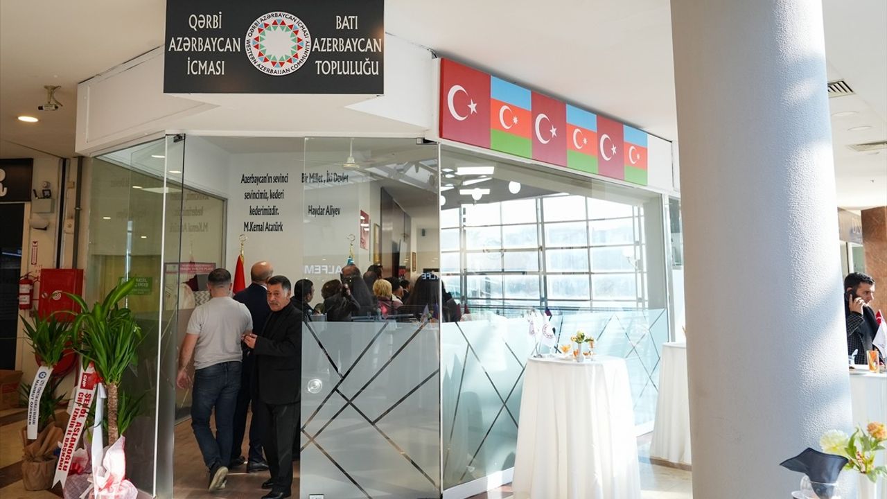 Batı Azerbaycan Topluluğu Türkiye Ofisi İzmir'de Açıldı