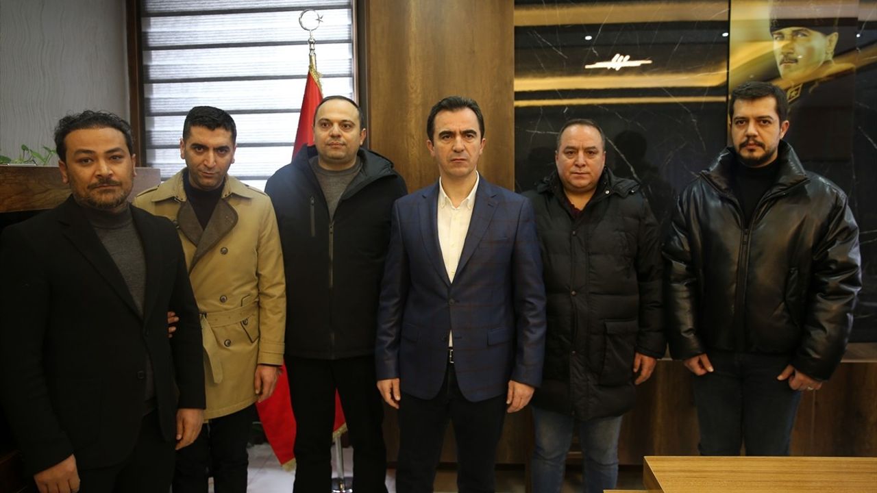 Bitlis'te 20 Araçla Gerçekleşen Zincirleme Trafik Kazasında 33 Kişi Yaralandı