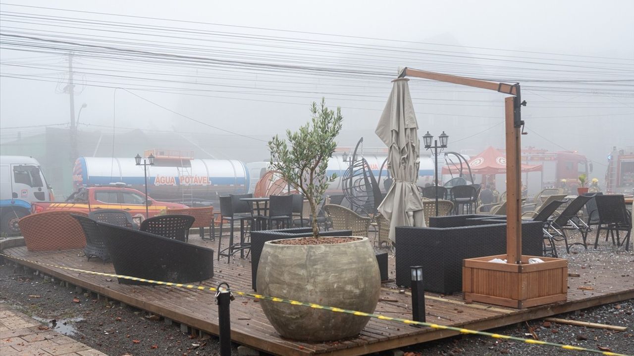 Brezilya'da Küçük Uçağın Düşmesi: 10 Aile Üyesi Hayatını Kaybetti