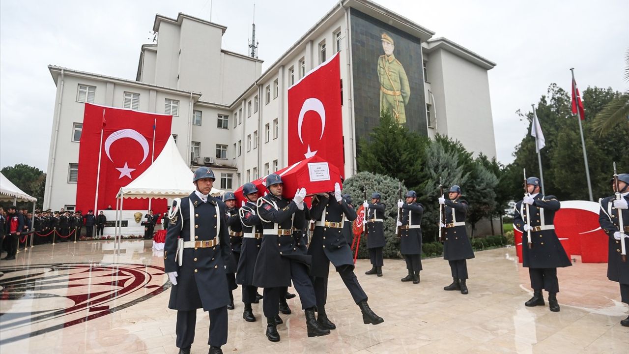 Bursa'da Duruşma Salonunda Gerçekleşen Silahlı Saldırıyla İlgili 10 Şüpheli Adliyeye Sevk Edildi