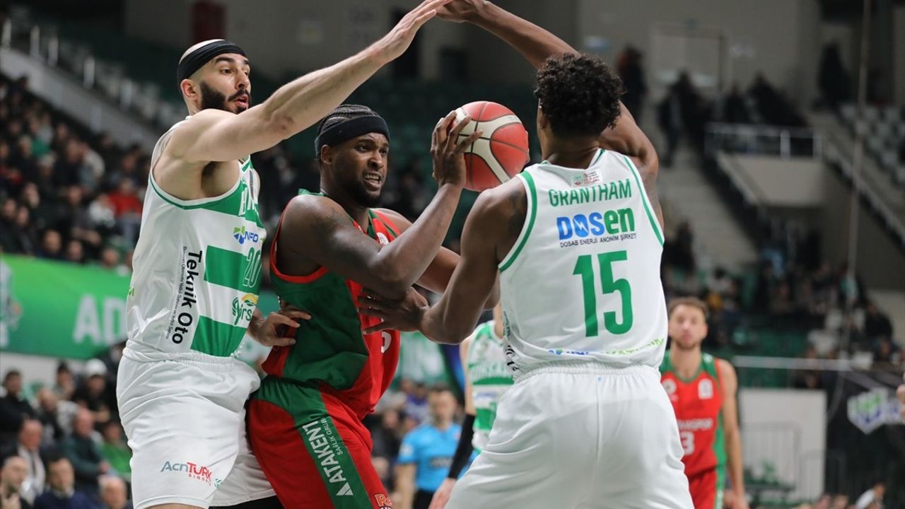 Bursaspor Yörsan, Yalovaspor Basketbol'u 104-93 Yenerek Önemli Bir Galibiyet Aldı